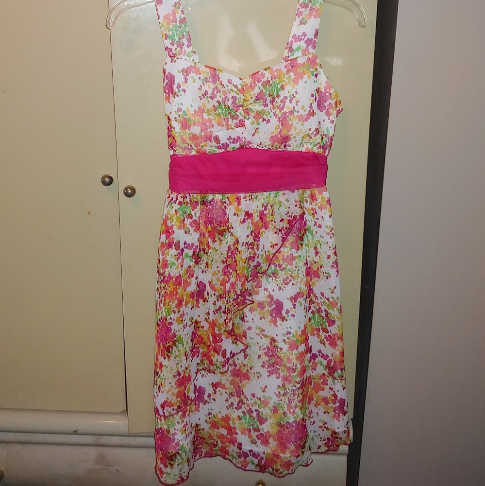NWOT Chantilly Place Girls Dress